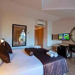 S3 Seahorse Club Hotel
