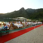 S3 Seahorse Club Hotel 3*