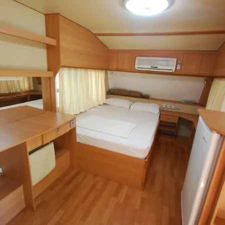 Hotel S3 Seahorse Club