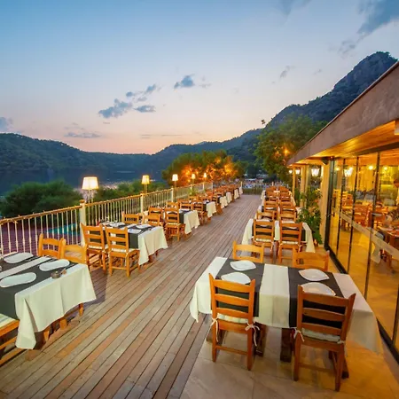 S3 Seahorse Club Hotel 3*