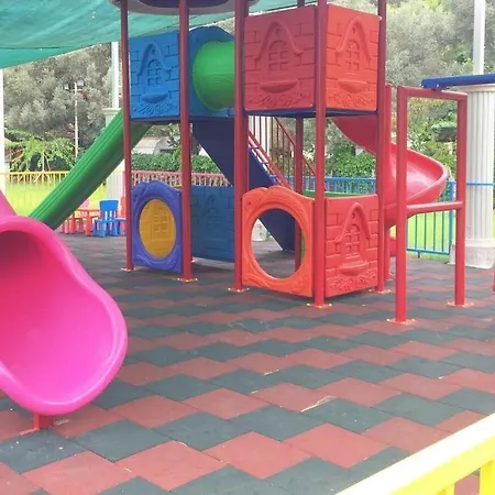 S3 Seahorse Club מלון 3*